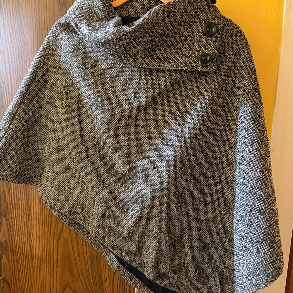 Women's Gray Tweed Cape Coat